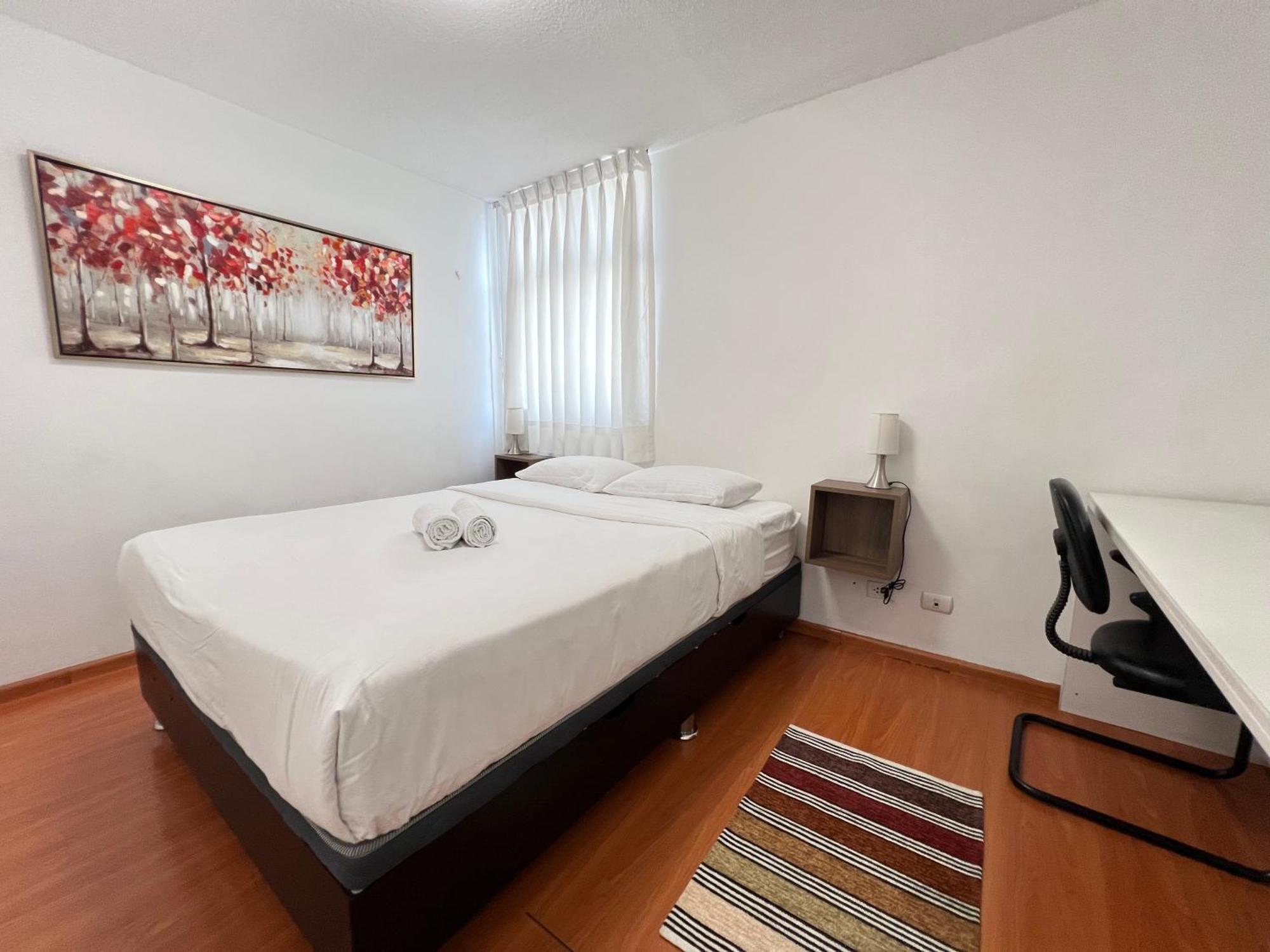 Downtown Lima Apt With May Promo Book & Save Big Exterior photo
