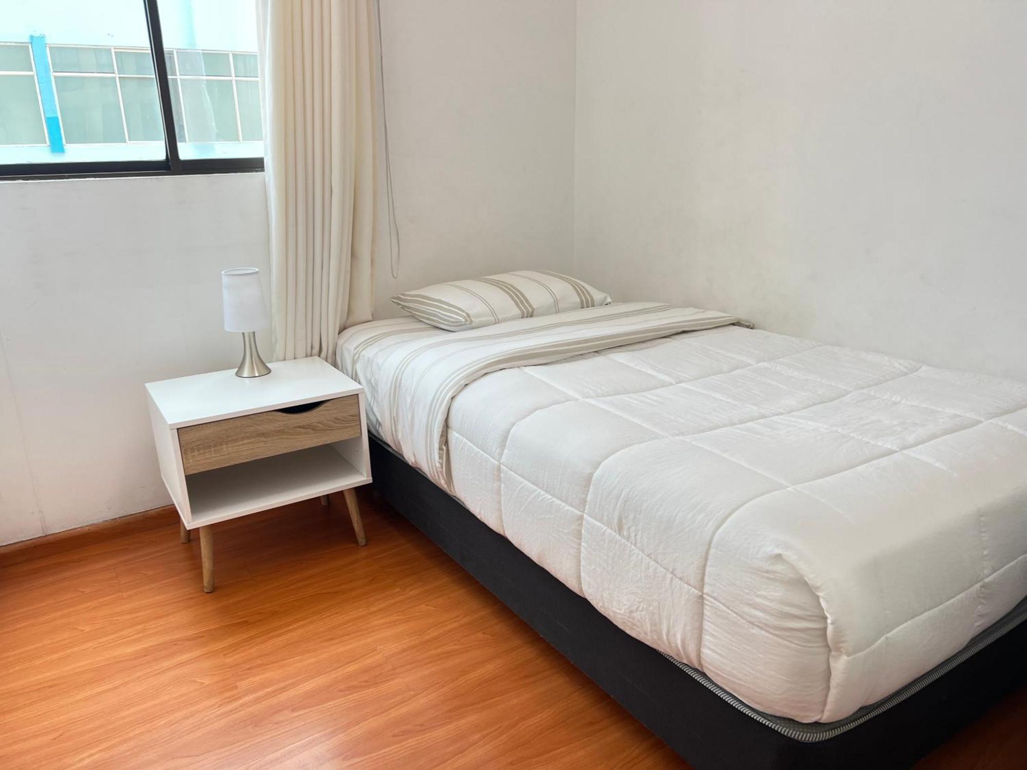 Downtown Lima Apt With May Promo Book & Save Big Exterior photo