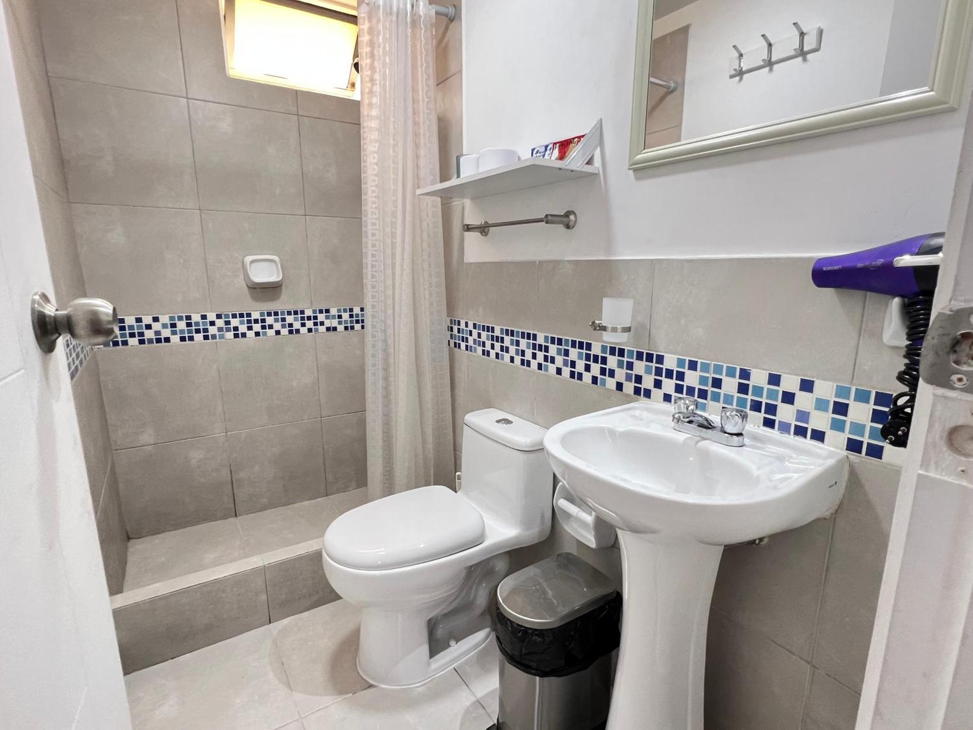 Downtown Lima Apt With May Promo Book & Save Big Exterior photo