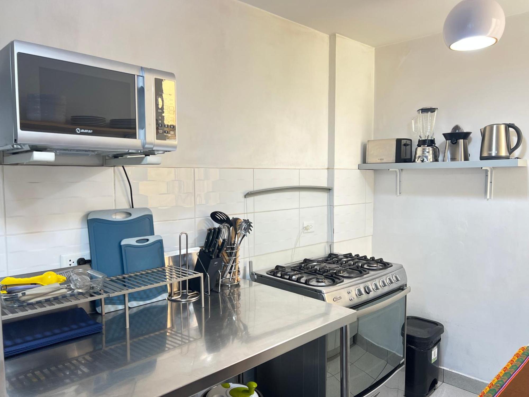 Downtown Lima Apt With May Promo Book & Save Big Exterior photo