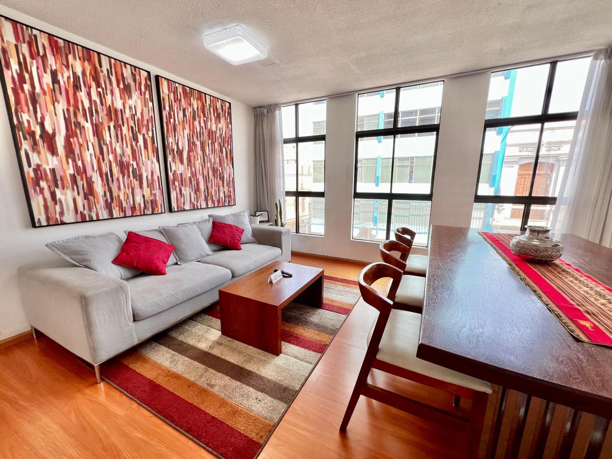 Downtown Lima Apt With May Promo Book & Save Big Exterior photo